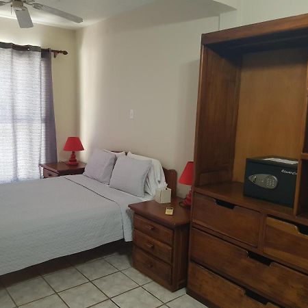 Wild Orchid Hotel Placencia Luaran gambar