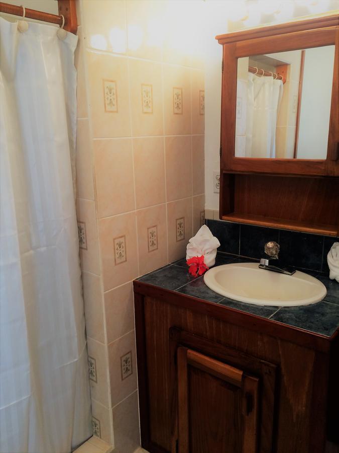 Wild Orchid Hotel Placencia Luaran gambar