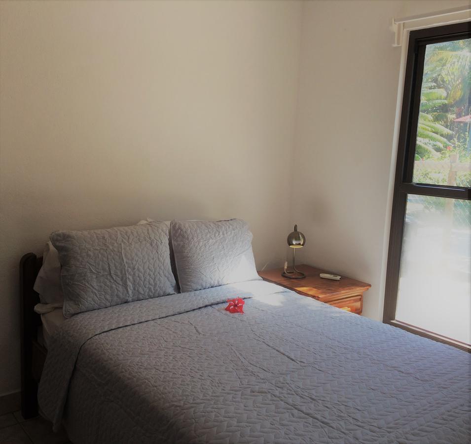 Wild Orchid Hotel Placencia Luaran gambar